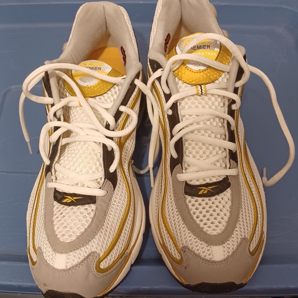 Reeboks pump Paris trainers size 11.5R NWOT White/Yellow